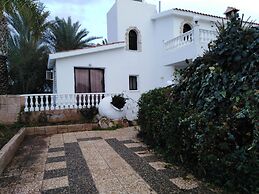 Coral Garden Villa !!