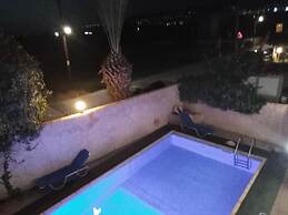 Coral Garden Villa !!