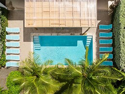 Casa Maria Curacao. Luxury 6 Bedroom Villa Next to Supermarket & Jan T