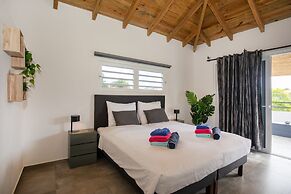 Casa Maria Curacao. Luxury 6 Bedroom Villa Next to Supermarket & Jan T