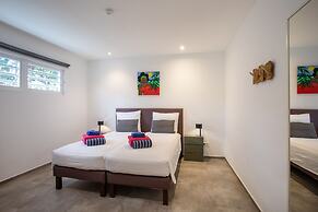 Casa Maria Curacao. Luxury 6 Bedroom Villa Next to Supermarket & Jan T