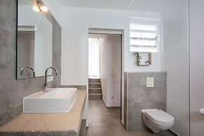 Casa Maria Curacao. Luxury 6 Bedroom Villa Next to Supermarket & Jan T