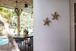 Casa Maria Curacao. Luxury 6 Bedroom Villa Next to Supermarket & Jan T