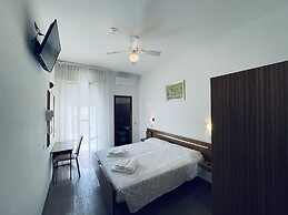 Hotel Sara - 2 Guests Room - n 13