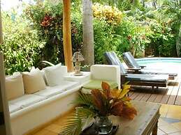 Charming Caribbean Style Villa Near Superb Beach