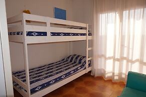 Great Flat With Shared Pool for six Guests-beahost