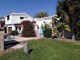 Lovely 7 Bedroom Villa !!