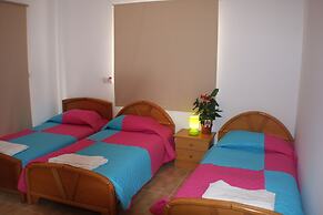 Lovely 7 Bedroom Villa !!