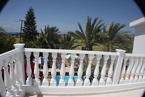 Lovely 7 Bedroom Villa !!