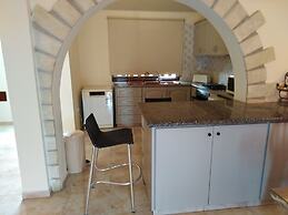 Lovely 7 Bedroom Villa !!