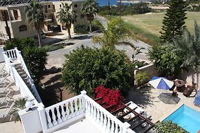 Lovely 7 Bedroom Villa !!