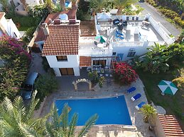 Lovely 7 Bedroom Villa !!