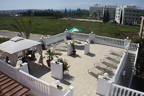 Lovely 7 Bedroom Villa !!