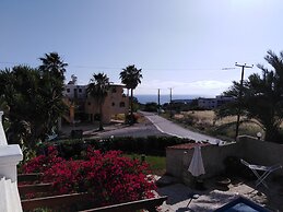 Lovely 7 Bedroom Villa !!