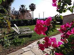 Lovely 7 Bedroom Villa !!