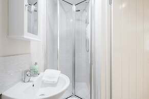 Bedford Hospitalsouth Wing4 Guests3 Bedswifi