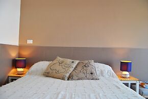 La Bouganville Studio 200 m From the sea