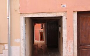 El Corsaro 2 One-bedroom Apartment With Sea View