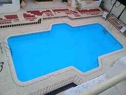 Room in Apartment - Roommate for Rent in Flic en Flac