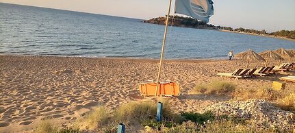 Astrinos Apt Simple, Cosy, Comfortable, Near the Beach