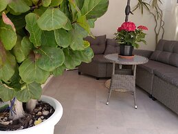 Astrinos Apt Simple, Cosy, Comfortable, Near the Beach