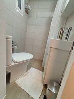 Astrinos Apt Simple, Cosy, Comfortable, Near the Beach