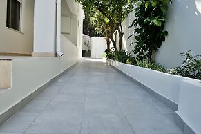 Astrinos Apt Simple, Cosy, Comfortable, Near the Beach