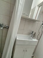 Astrinos Apt Simple, Cosy, Comfortable, Near the Beach