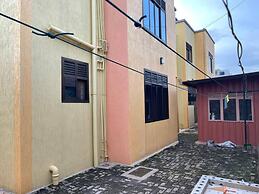 Room-nshuti Spacious Quiet Rm For Short