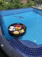 Luxury Four Bed Villa Jasmine, Infinity Pool, Full Staff , Chef and Br