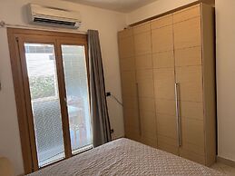 Villa a few Steps From the Beach