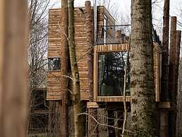Adventure in Nature Tree Loft for 4 People 2