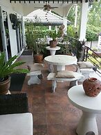 Private Luxurious Salt Water Pool Villa Situated In Peaceful Upmarket 