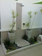 Private Luxurious Salt Water Pool Villa Situated In Peaceful Upmarket 