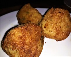 BB Villa Overlooking Sea, Mountain, Coast - Renovated Ancient Winery M