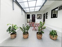 Manzil Anilao Cosy 2 Bedroom Apartment U2