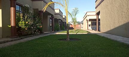 Fully Furnished Apartment With 3 Bedrooms in Chililabombwe