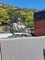 Free Mini Pool Jacuzzi Airport House - up to 8 People