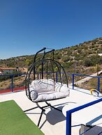 Free Mini Pool Jacuzzi Airport House - up to 8 People