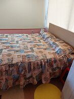 Free Mini Pool Jacuzzi Airport House - up to 8 People