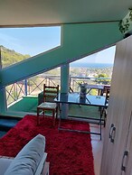 Free Mini Pool Jacuzzi Airport House - up to 8 People