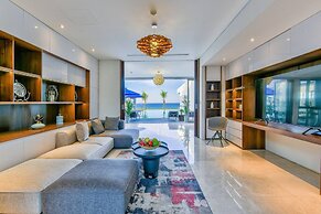 Stunning Beachfront 6br Villa W Largest Pool