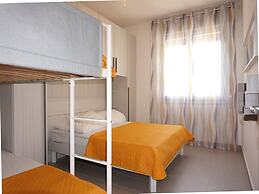 Lovely Flat With Balcony and Shared Swimming Pool