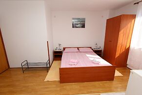 Miriana Studio With Balcony