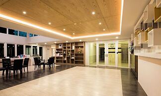 Kata Beach Ozone Superb Fully Equipped Studio Kitchen Washing Machine 