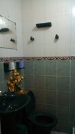 Room in Guest Room - Green Sea Villa Helen Inn, Kilometer 4 Circunvala