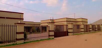 3 Bedrooms Apartment - Fully Furnished Apartment in Chililabombwe