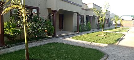 3 Bedrooms Apartment - Fully Furnished Apartment in Chililabombwe