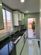 Familiar Luxury Apartment