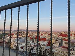 Familiar Luxury Apartment